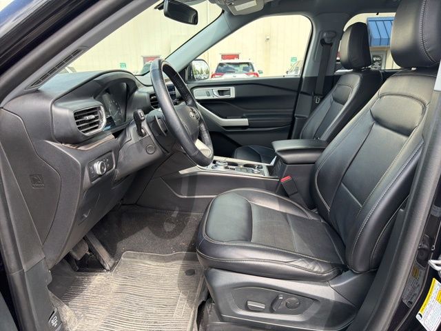 2021 Black Metallic Ford Explorer Limited 4X4 SUV