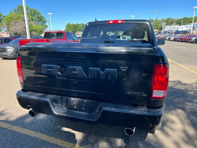 2019 Brilliant Black Crystal Pearlcoat Ram 1500 Classic Express 4X4 Truck