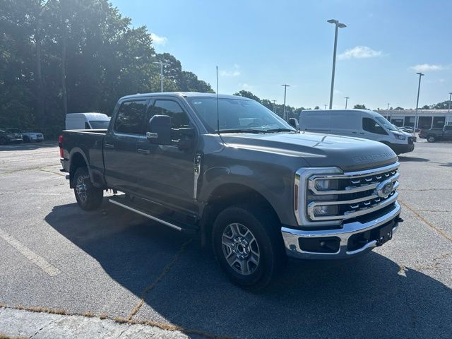 2024 Ford F-250 Super Duty Lariat Crew Cab 4WD