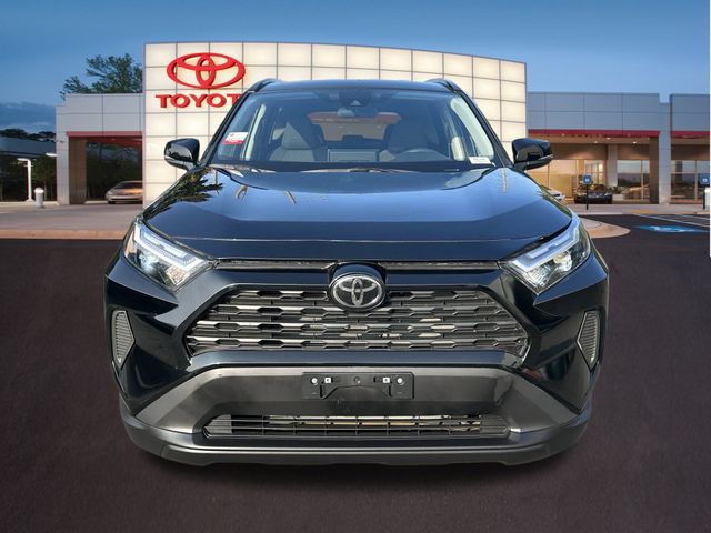 2023 Toyota RAV4 XLE 24