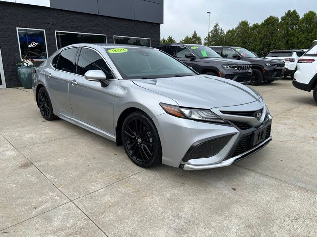 Celestial Silver Metallic 2021 Toyota Camry Sedan Front-Wheel Drive 8-Speed Automatic