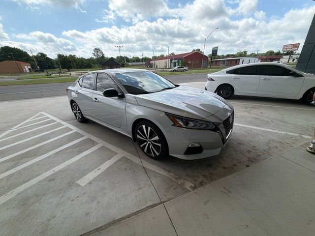 2022 Nissan Altima 2.5 SR FWD