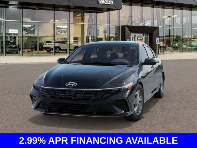2025 Hyundai Elantra SE photo