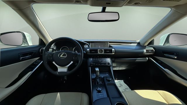 Used 2014  Lexus 250 image 16