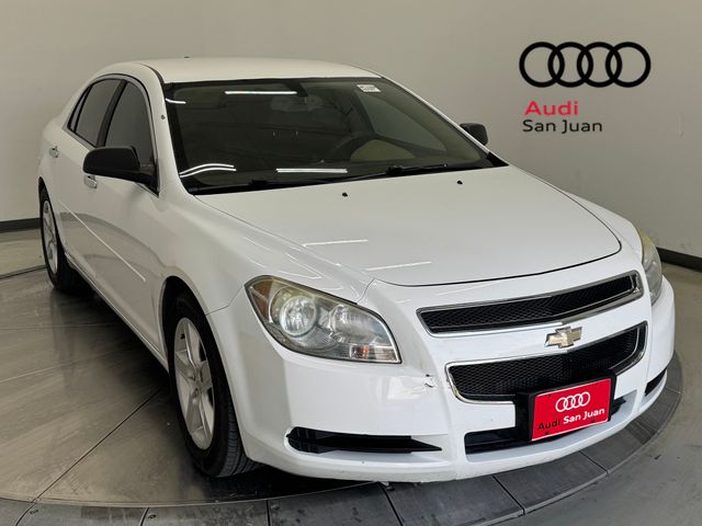 Summit White 2012 Chevrolet Malibu Sedan Front-Wheel Drive 6-Speed Automatic Overdrive