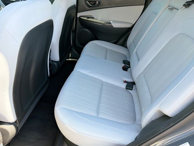 Used 2023 Gray Hyundai SEL image 21