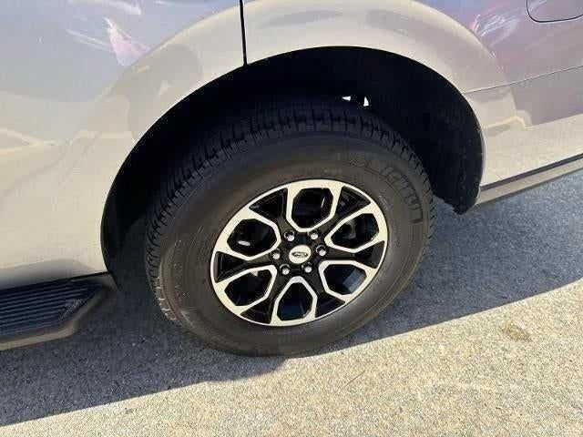 View vehicle photo 5
