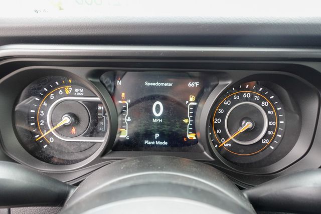 new 2025 Jeep Gladiator car, priced at $49,415