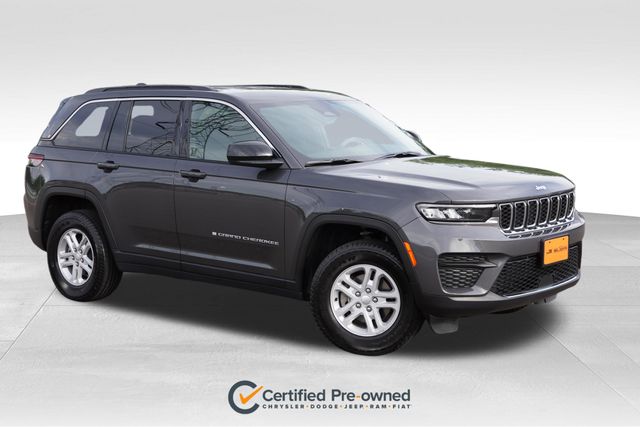 Baltic Gray Metallic Clearcoat 2024 Jeep Grand Cherokee SUV / Crossover Four-Wheel Drive 8-Speed Automatic