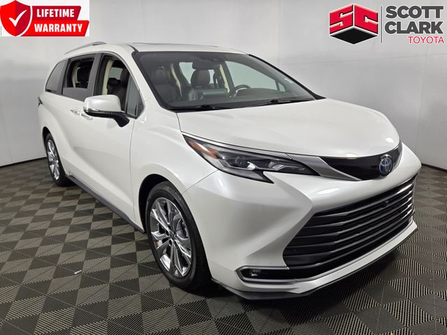 2023 Toyota Sienna Platinum