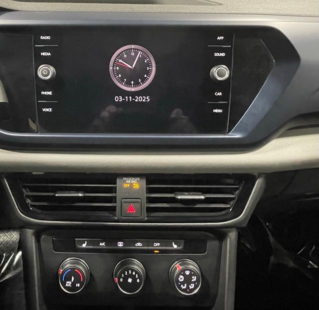 2022 Volkswagen Taos 1.5T SE photo