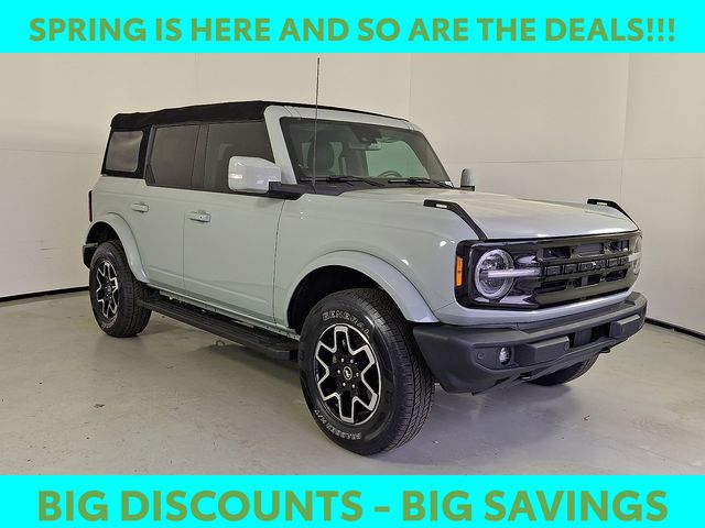 2023 Ford Bronco 4-Door Outer Banks