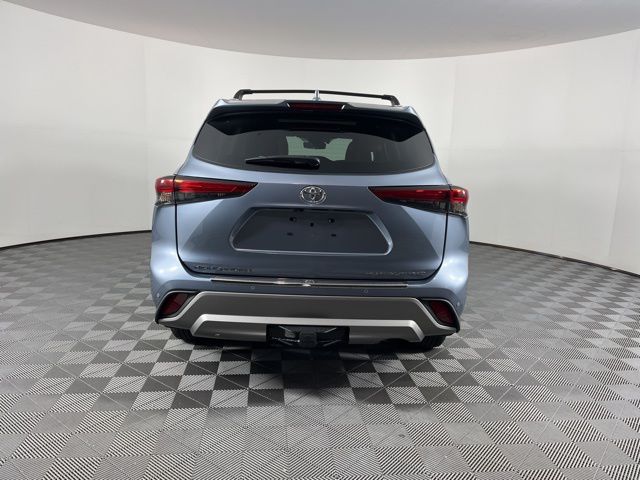 2022 Toyota Highlander Platinum 8