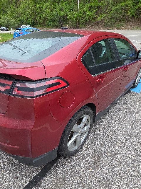 2013 Chevrolet Volt Base - 4