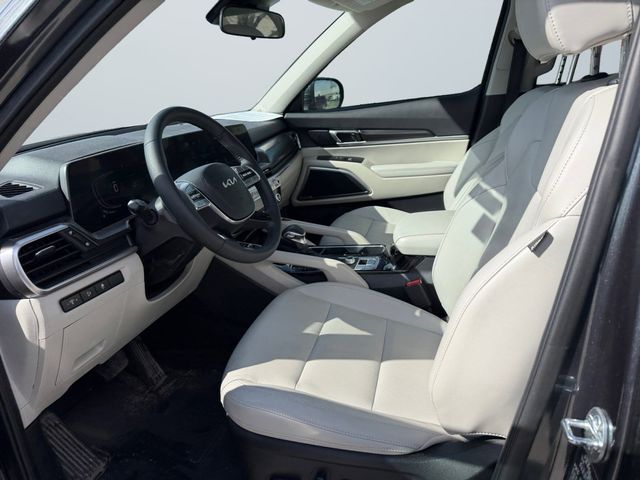 Used 2024 Gray Kia S image 9