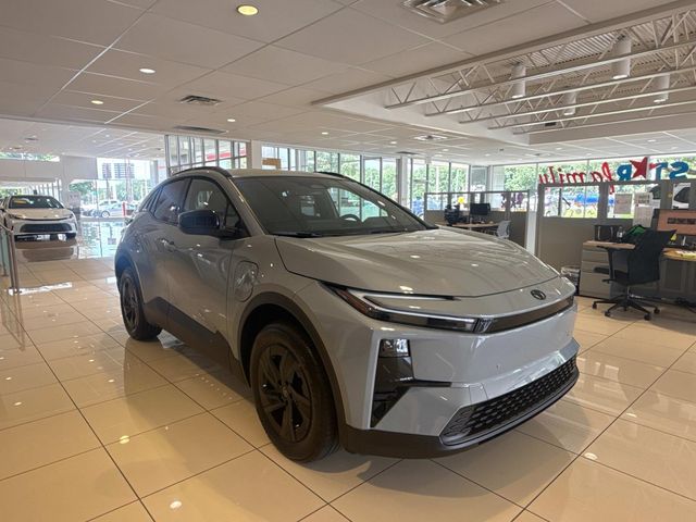 2026 Toyota C-HR SE