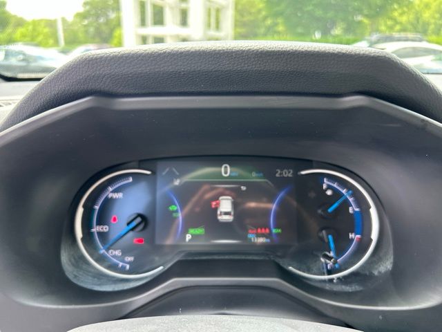 2025 Toyota RAV4 XSE - Photo 24