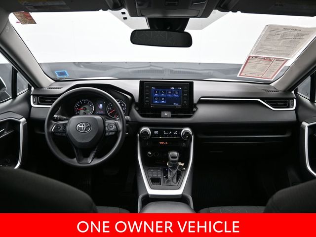 2021 Toyota RAV4 XLE 13