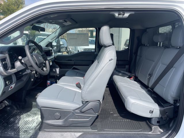 2024 Ford F-550 Super Duty 
