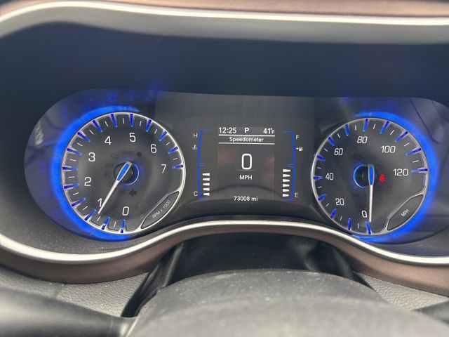 Used 2023 Black Chrysler LX image 34