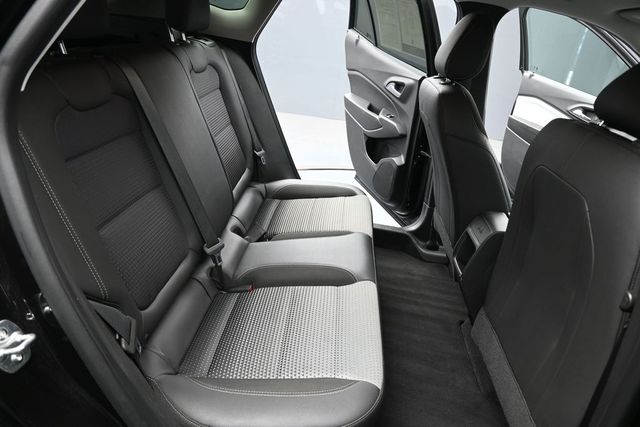 Used 2025 Chevrolet Trax SUV
