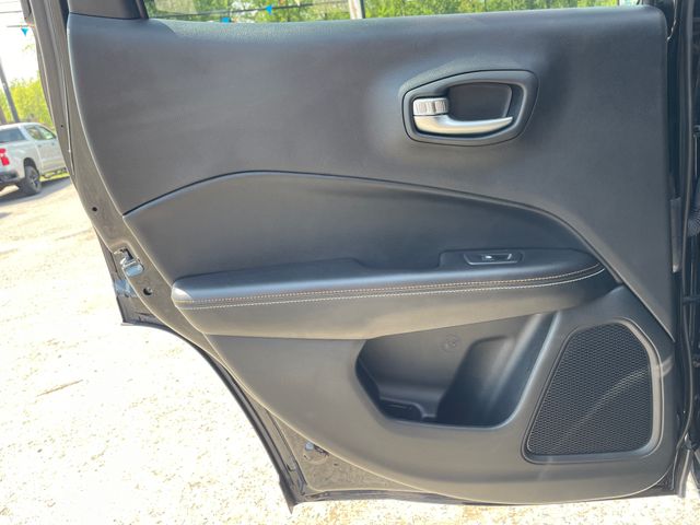 2021 Jeep Compass Latitude - Diamond Black exterior view 11