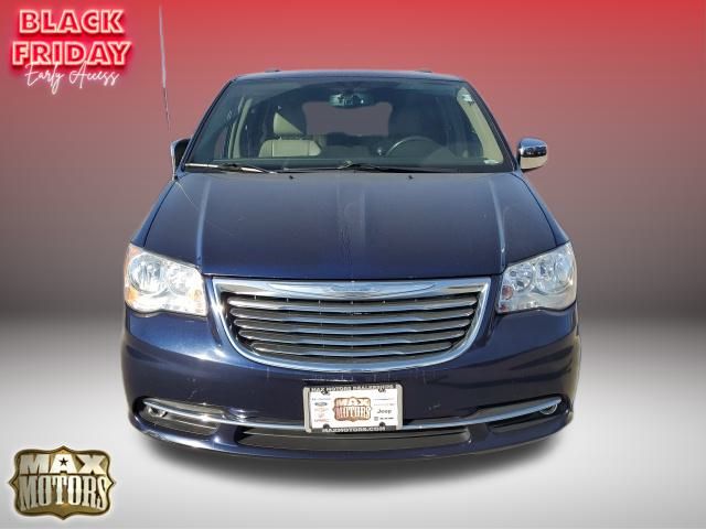 2016 Chrysler Town & Country Touring-L 10