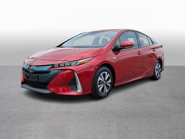 2017 Toyota Prius Prime Plus's photo