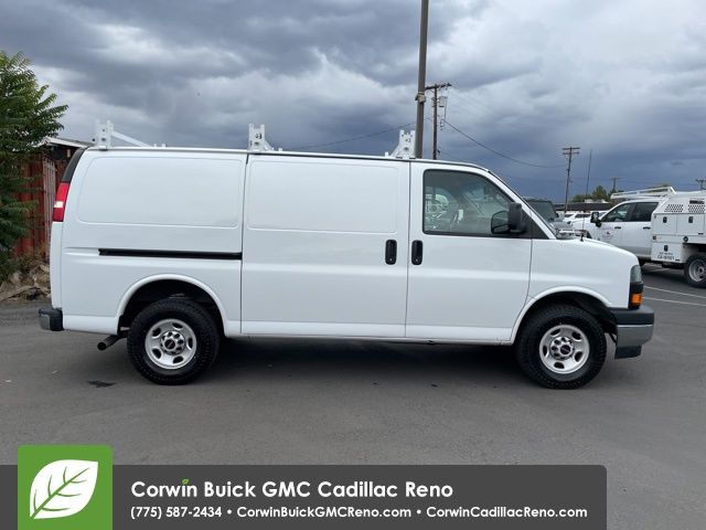 2018 GMC Savana 2500 Work Van 27