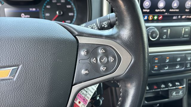 Used 2022 Gray Chevrolet Z71 image 24