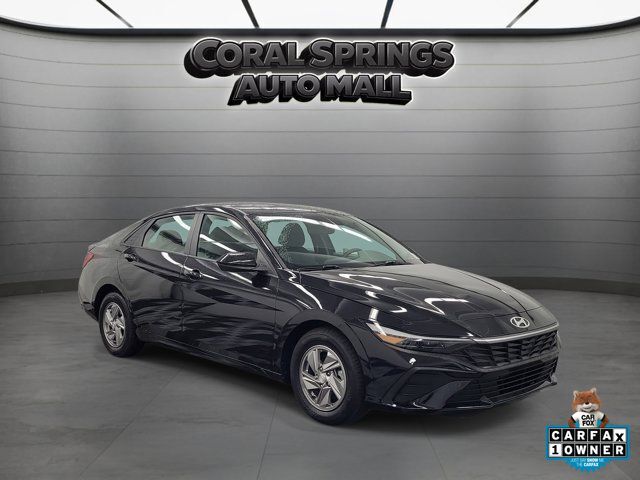 2025 Hyundai Elantra SE