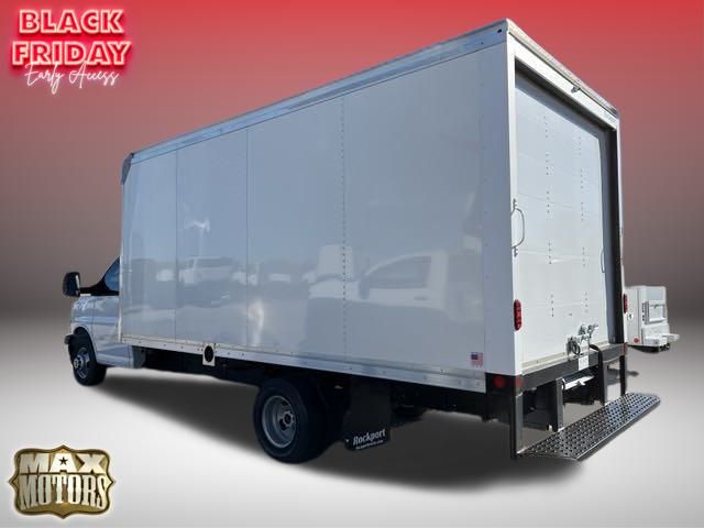 2023 GMC Savana 3500 Work Van 6