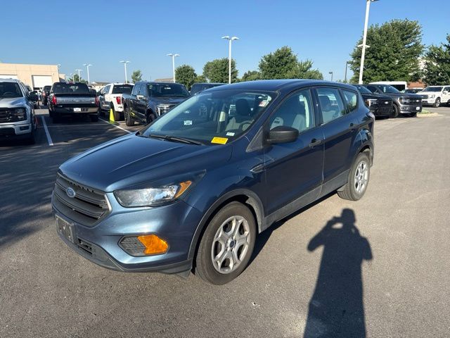 Used 2018 Blue Ford S image 3