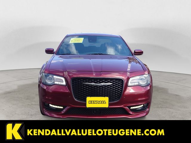 Used 2018 Red Chrysler S image 8