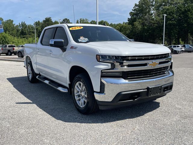Summit White 2019 Chevrolet Silverado 1500 Pickup Truck Four-Wheel Drive 8-Speed Automatic
