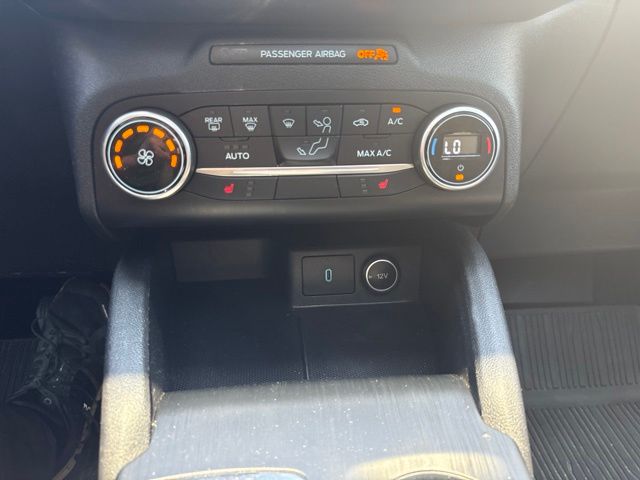 2020 Black Metallic Ford Escape SE AWD SUV
