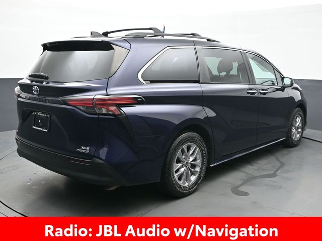 2022 Toyota Sienna XLE 7