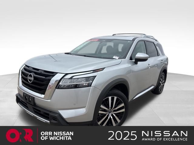 2024 Nissan Pathfinder Platinum 4WD