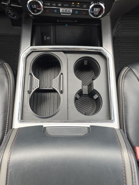 2022 Ford F-250SD Platinum:B01968