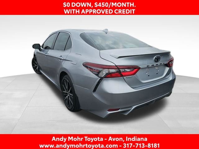 View vehicle photo 5