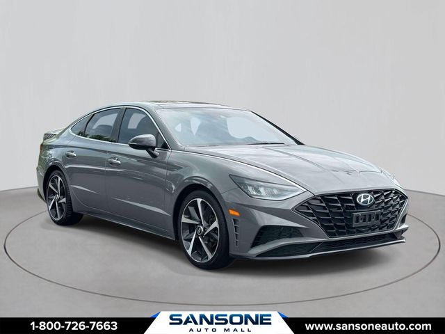 Gray 2022 Hyundai Sonata Sedan Front-Wheel Drive 8-Speed Automatic