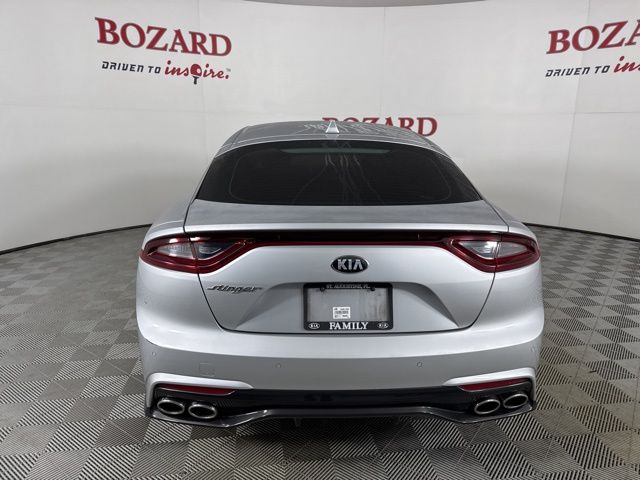 2018 Silky Silver Kia Stinger Base RWD Sedan