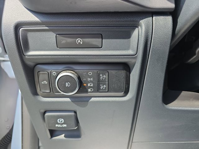 Used 2025 Oxford White Ford XLT image 25