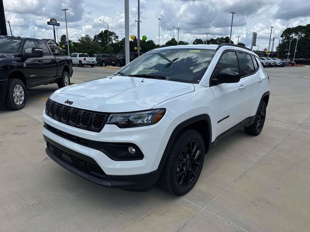 New 2026 White Jeep Latitude image 3