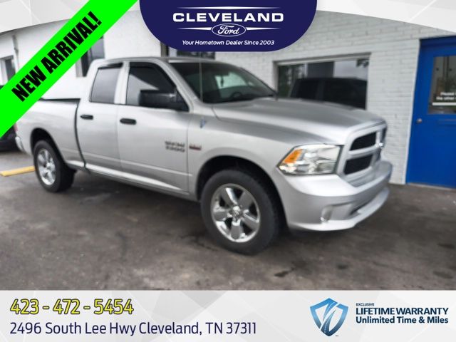 Bright Silver Clearcoat Metallic 2014 RAM 1500 Express Quad Cab 4WD Pickup Truck Four-Wheel Drive 6-Speed Automatic