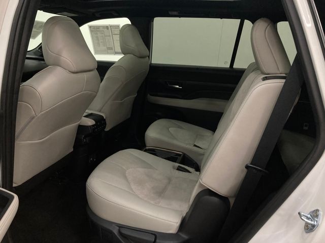 2024 Toyota Grand Highlander Hybrid MAX Platinum