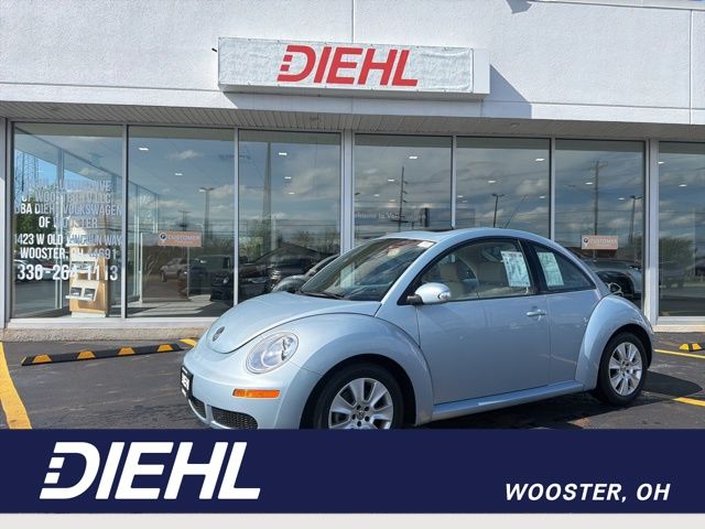 2010 Volkswagen New Beetle Base