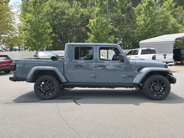 Used 2024 Gray Jeep Nighthawk image 14