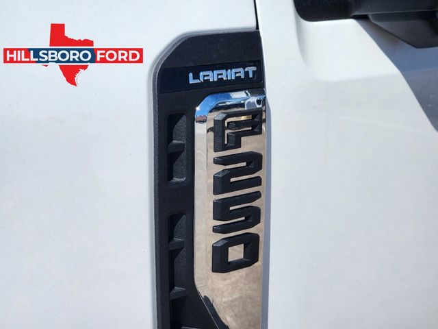 2025 Star White Metallic Tri-Coat Ford Super Duty F-250 SRW Lariat 4X4 Truck