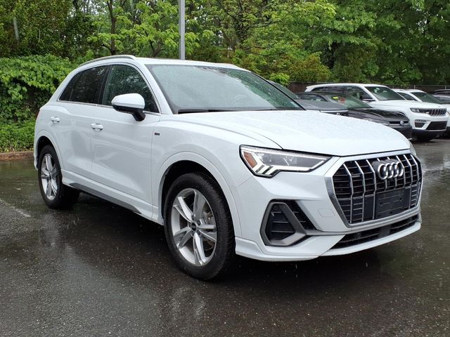 2022 Audi Q3 - Image 5